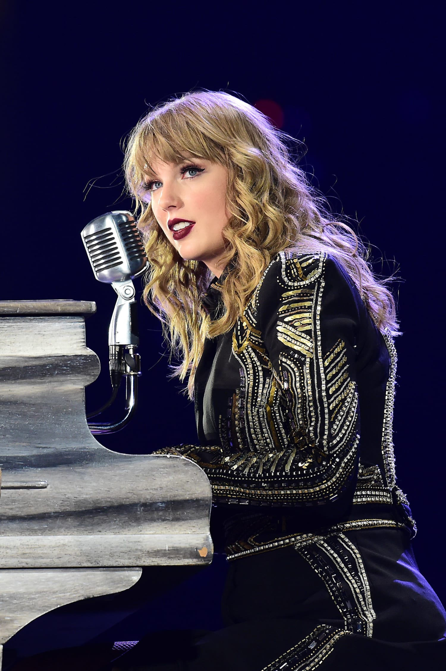 Taylor Swift at Piano, reputation Tour